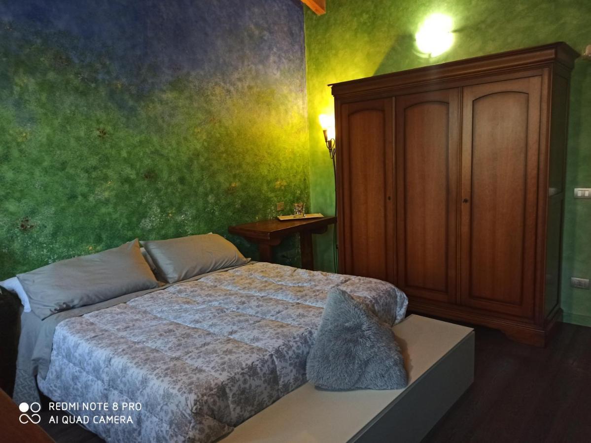 Casa Vacanze Soleluna Монтік'ярі Екстер'єр фото